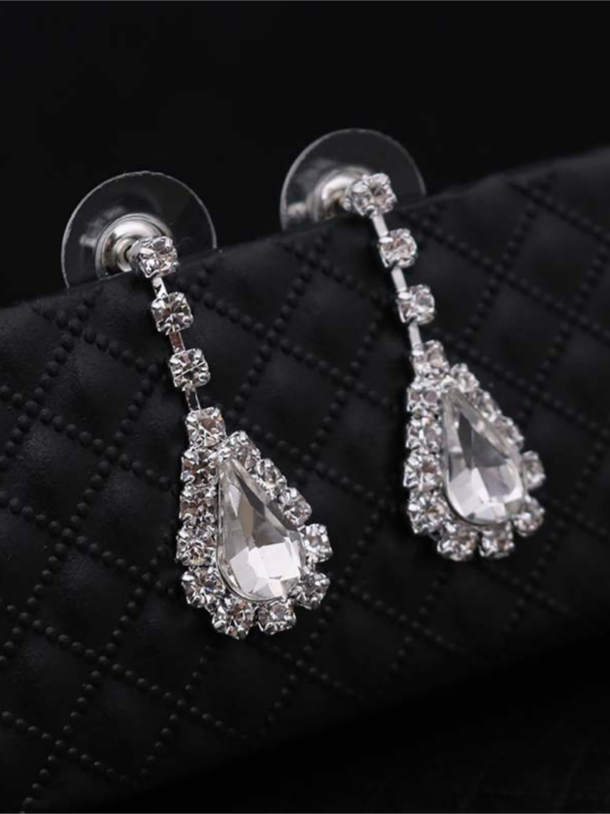 V-Shaped Teardrop Crystal Jewelry Set