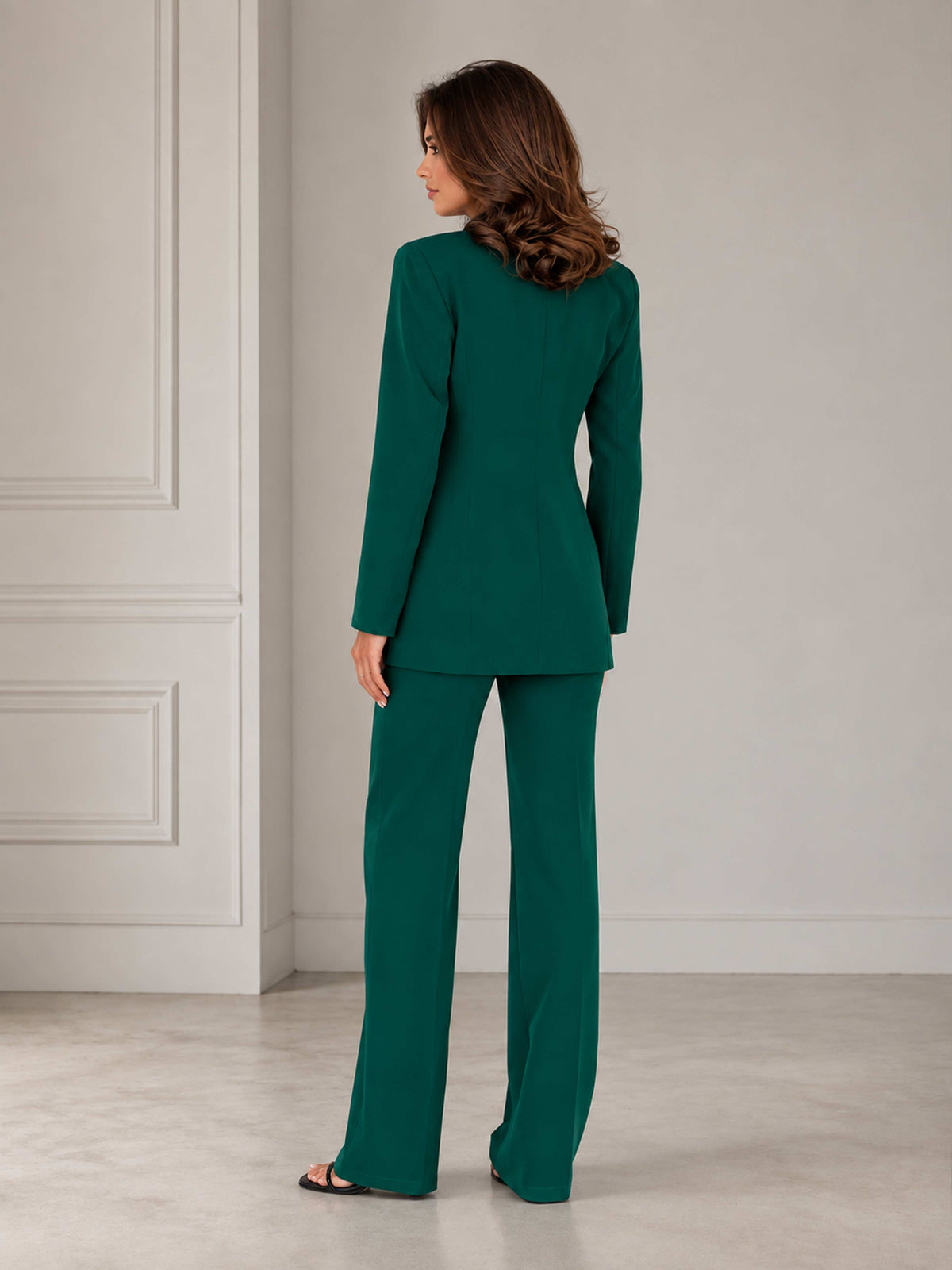 Sophisticated Women’s Tailored 3-Piece Suit Set with V-Neck Vest for Business