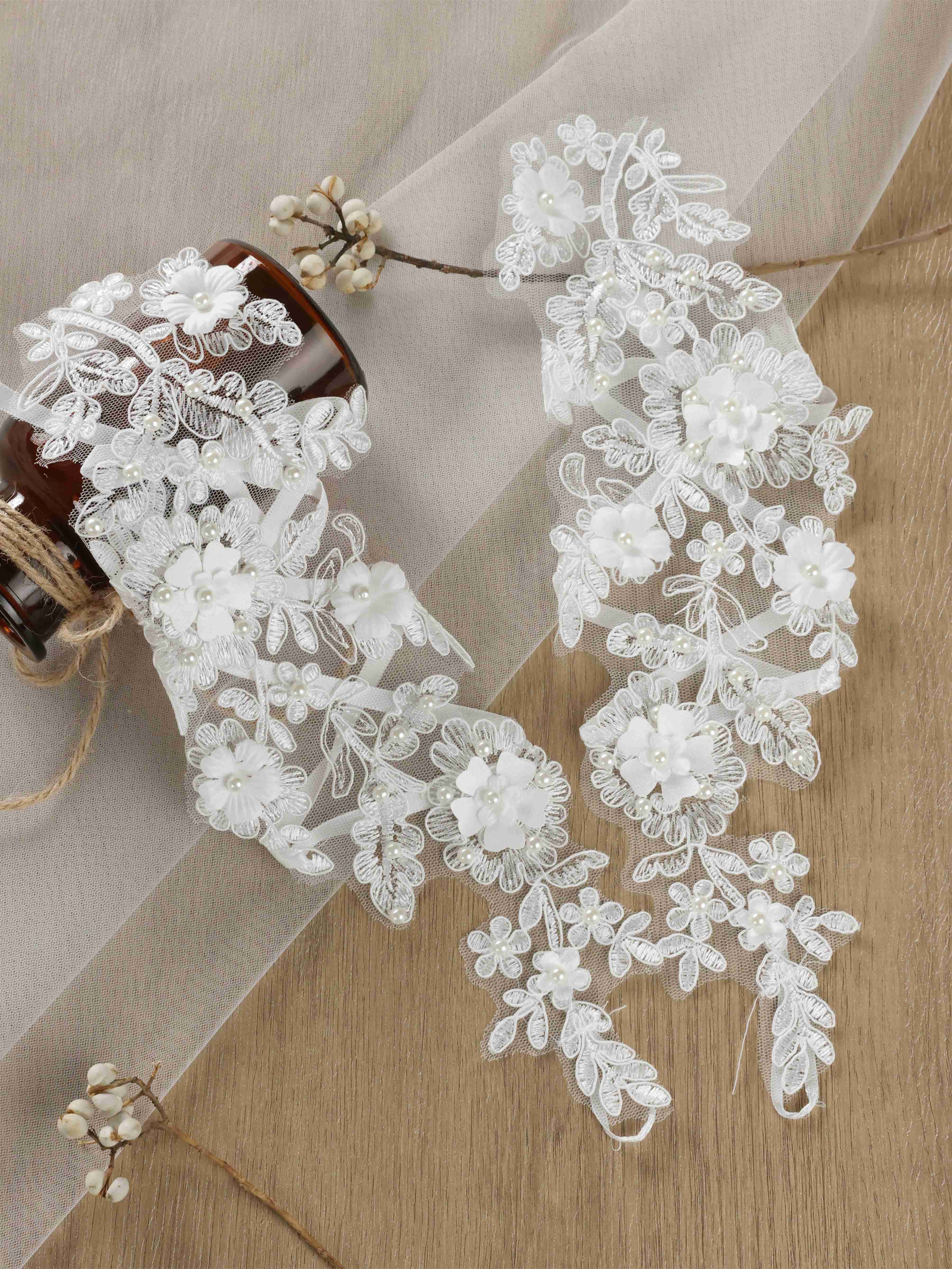 3D Floral Lace Bridal Gloves with Pearl Detail