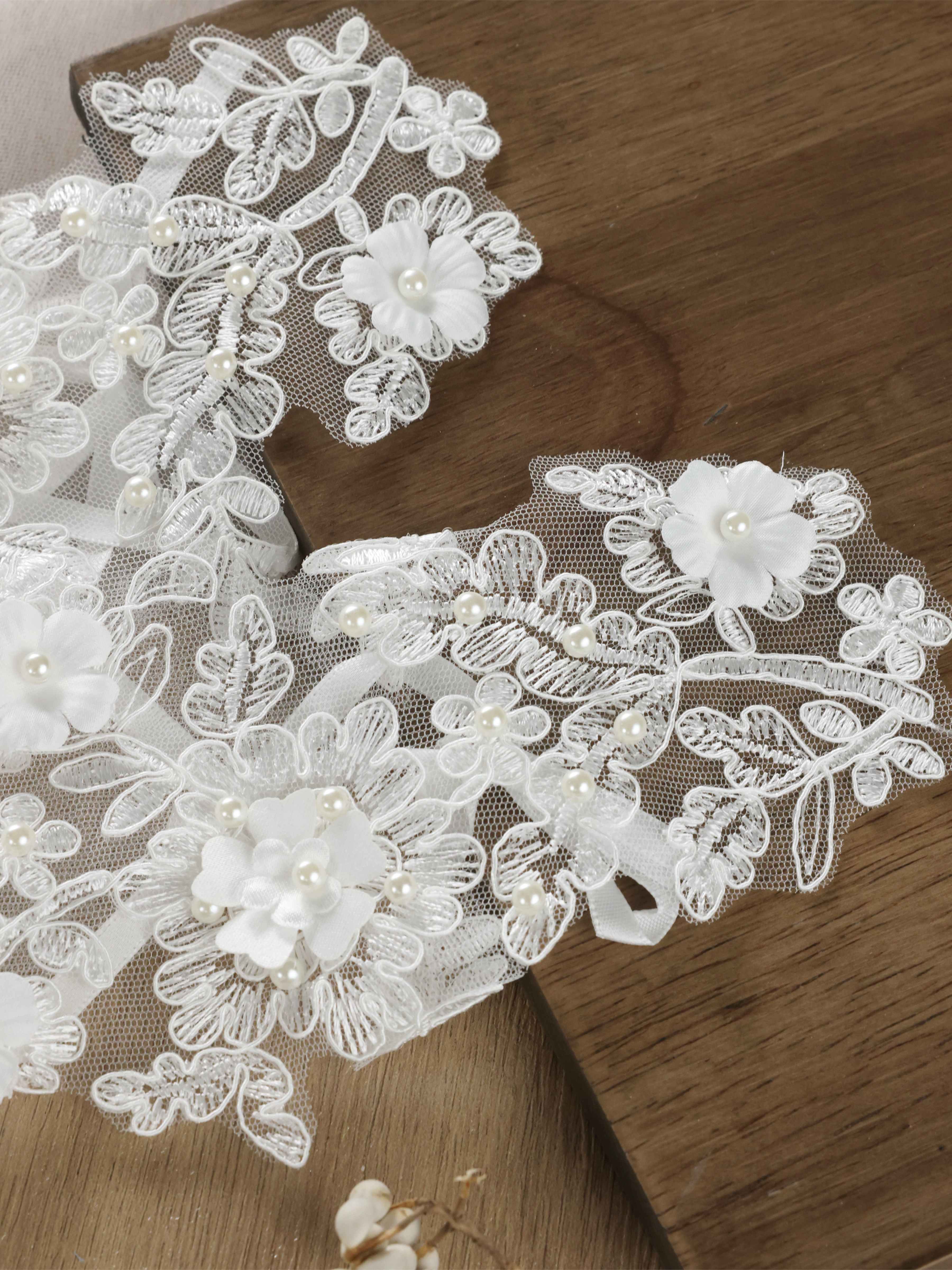 3D Floral Lace Bridal Gloves with Pearl Detail