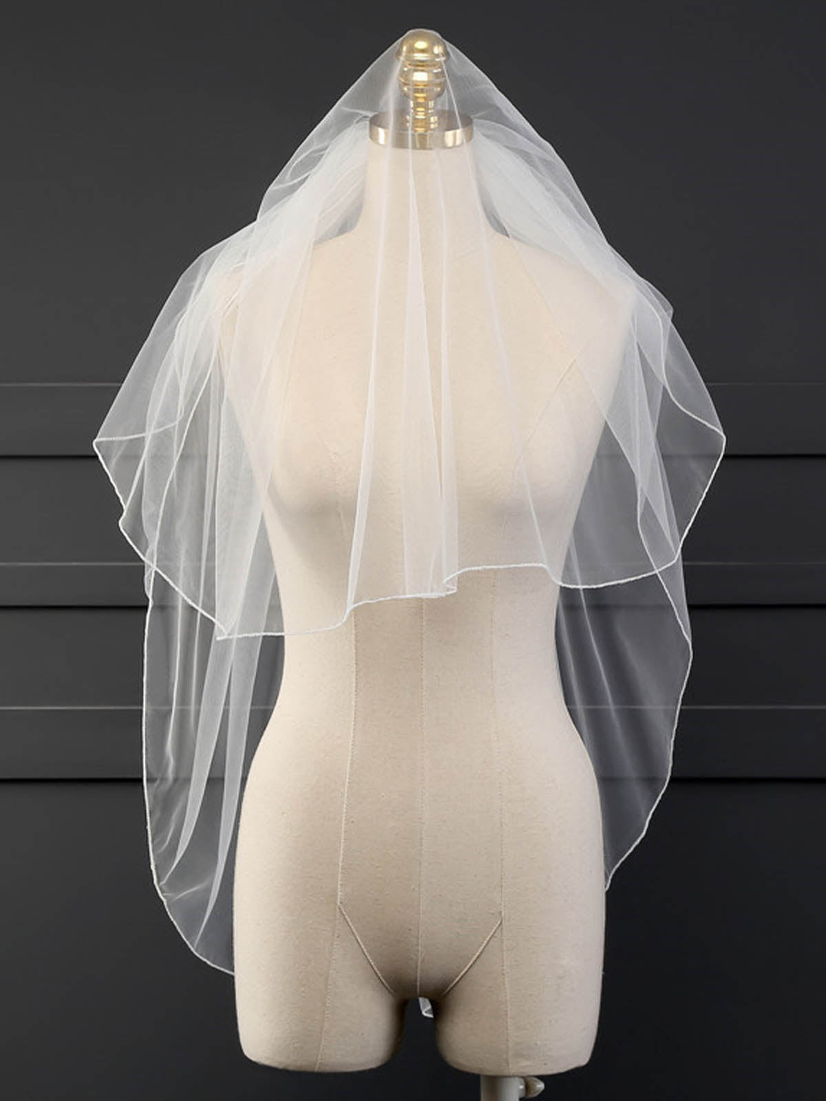 Airy Two Tier Pencil Edge Tulle Bridal Veil