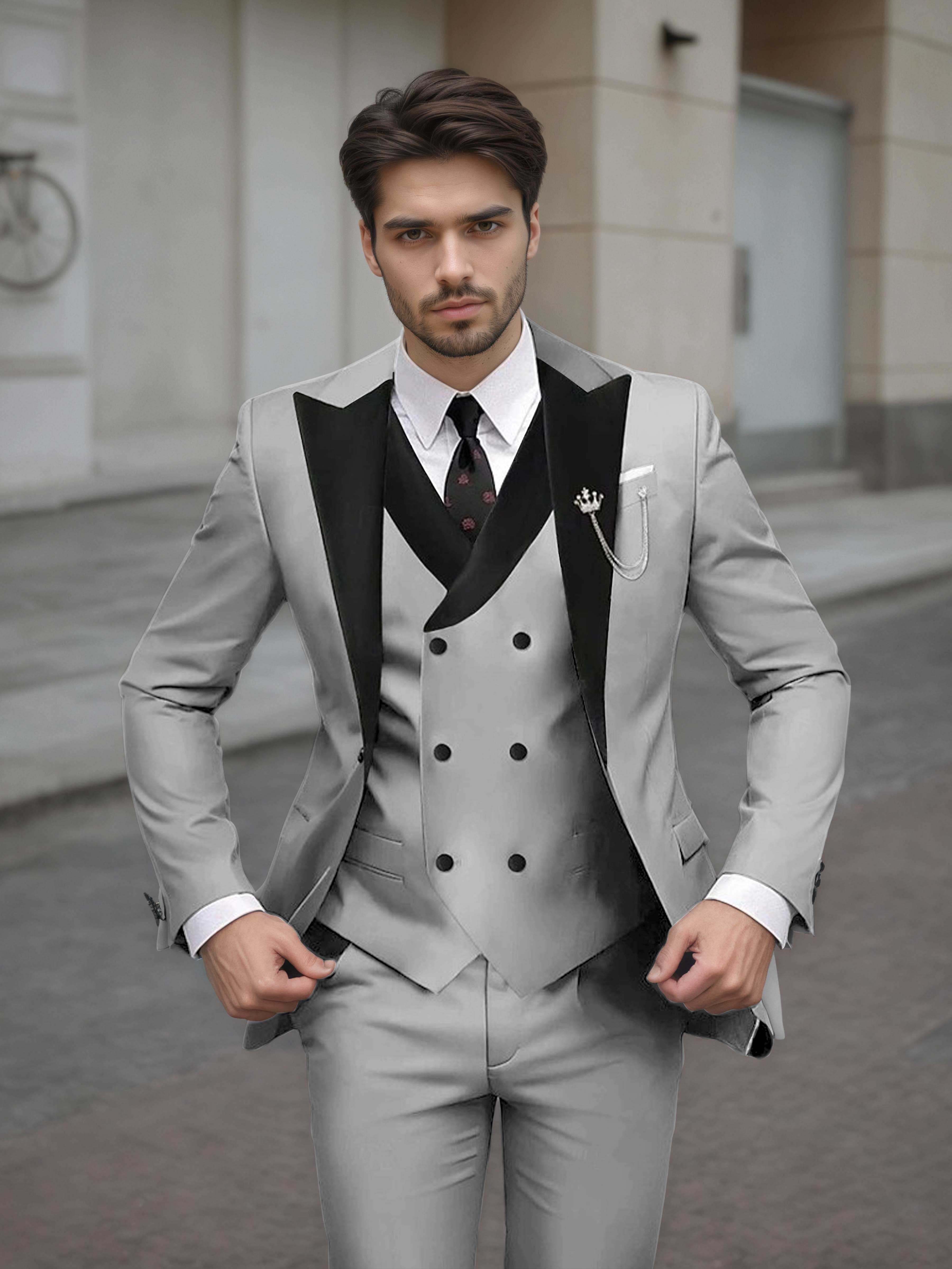 Luxurious Men's Tailored Slim Fit 3 Pieces Event Suits