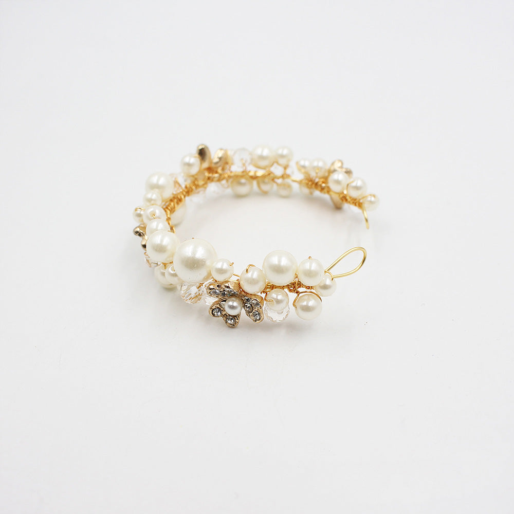 Charming Bridal & Bridesmaid Pearl Wrist Accessories