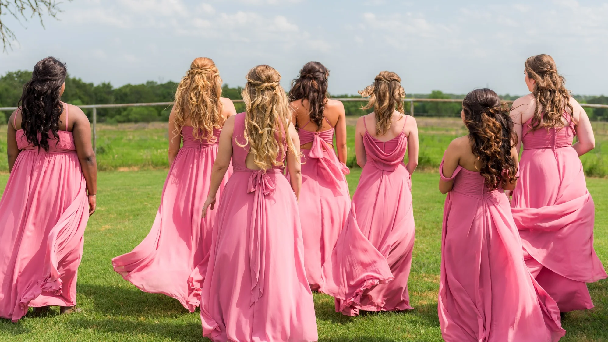 pinks-bridesmaid-dresses-pomuyoo